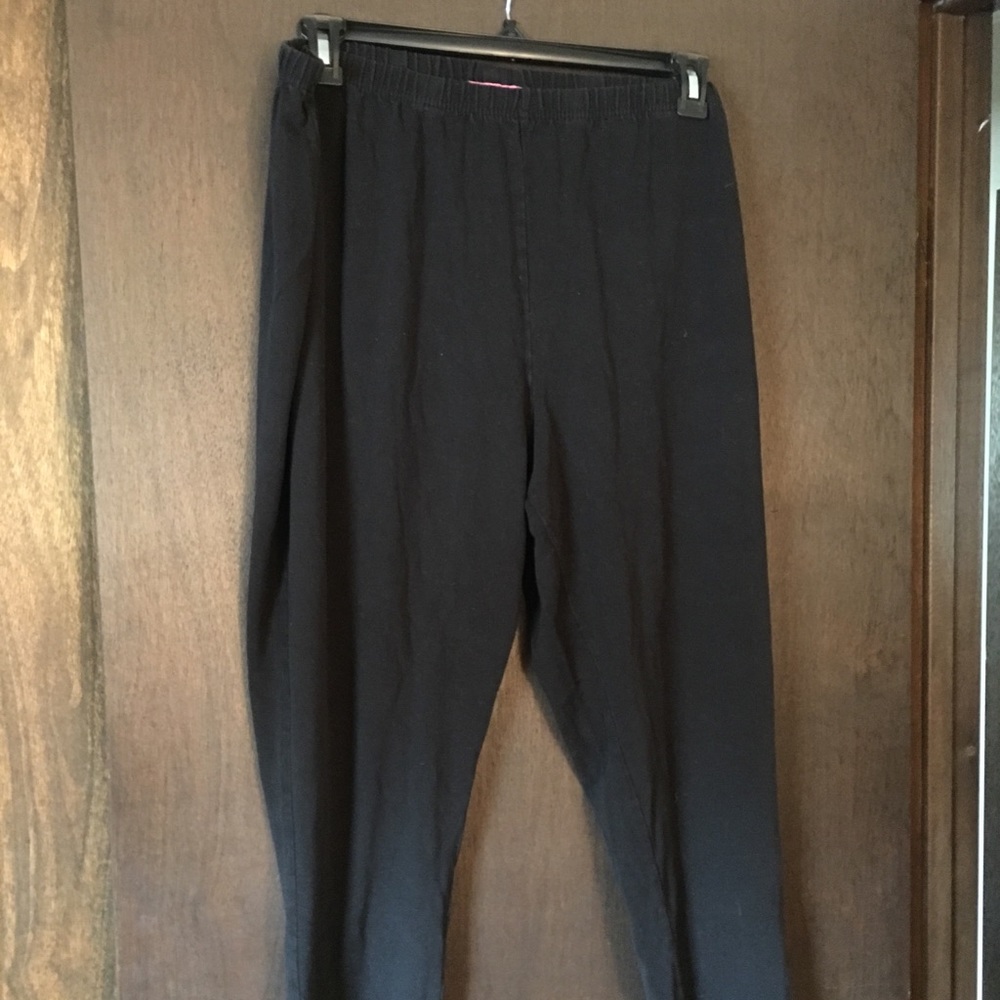 Black leggings